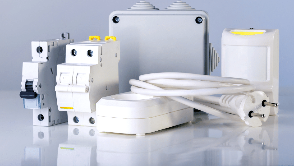 PRL para trabajadores sector metal en las áreas de producción y/o mantenimiento (8 horas): C15 - Instaladores y reparadores de líneas y equipos eléctricos
