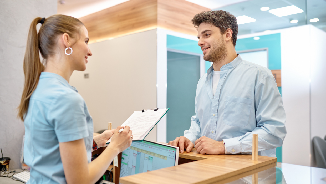 Formación específica PRL por categoría laboral de centros y servicios sanitarios veterinarios: Personal auxiliar administrativo