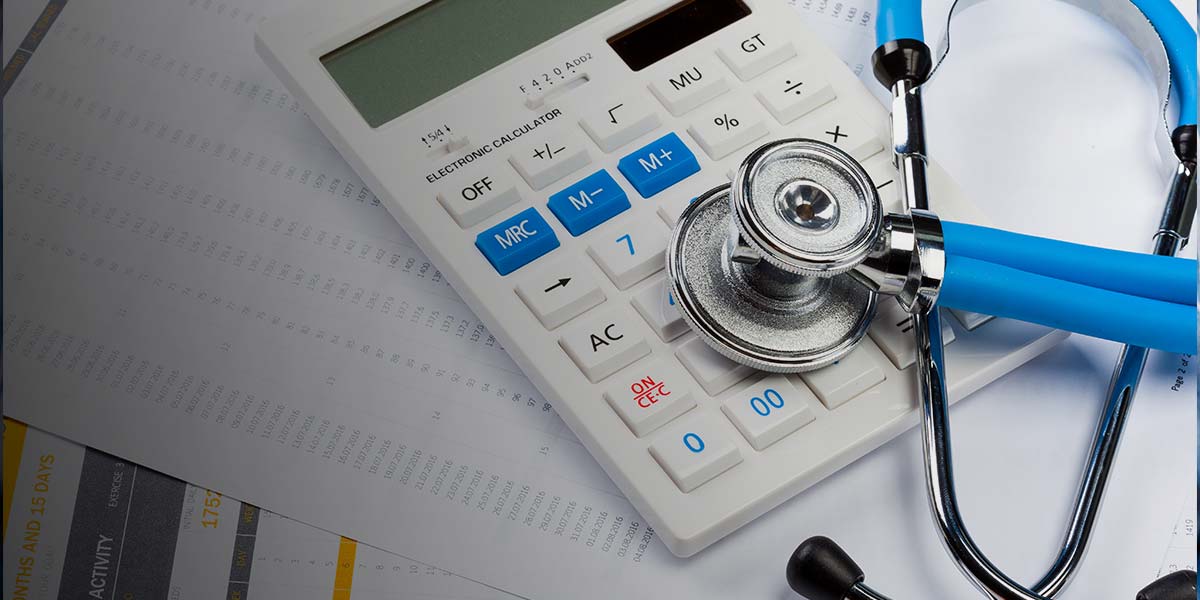 ¿Los seguros de salud desgravan a una empresa?