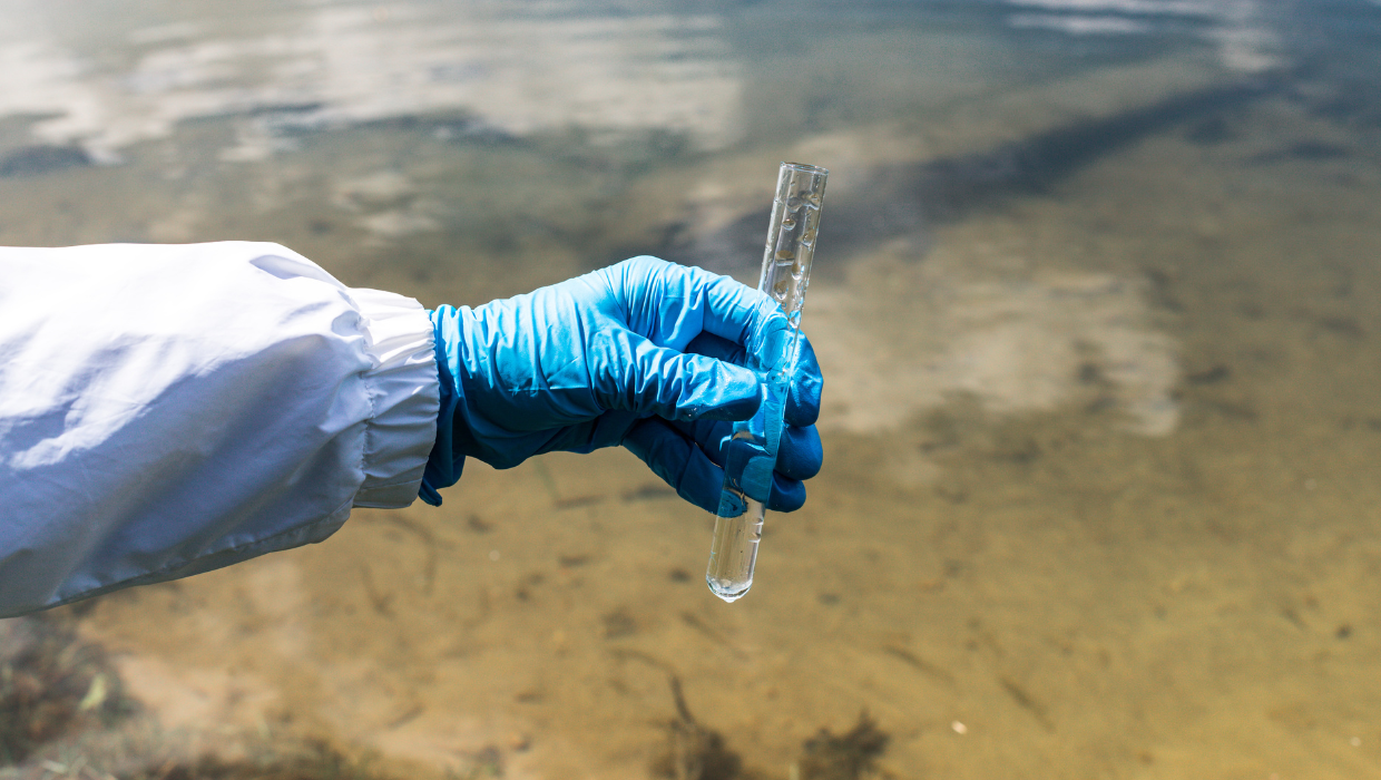Legionella: lo que debe saber tu empresa para cumplir con la nueva normativa
