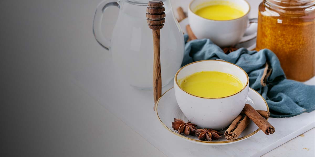 Beneficios de la Golden Milk: la bebida antiinflamatoria de moda